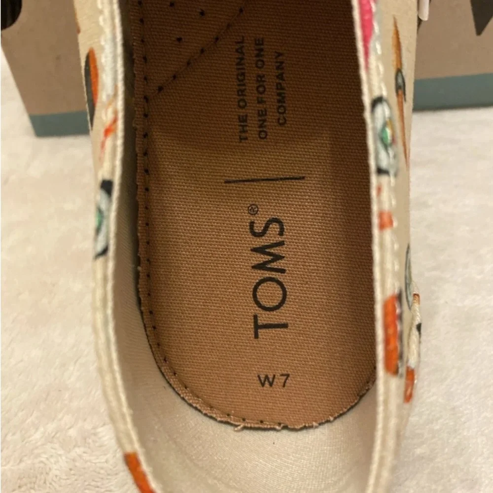 Toms Natural Beige Sushi Print Loafers